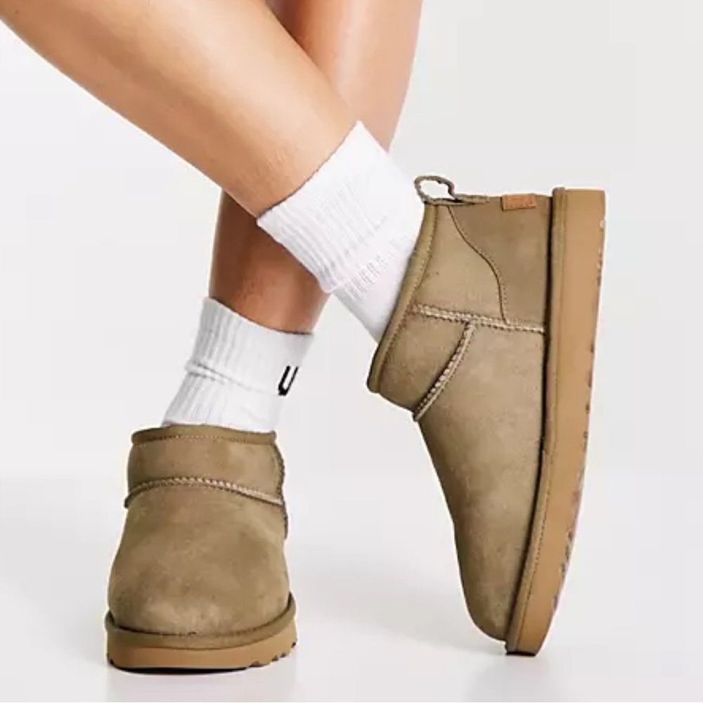 Classic Ultra Mini Uggs in Antilope